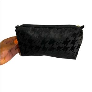 ‼️ SOLD ‼️ 💯% Authentic Christian Dior Cosmetic Bag